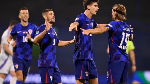 泰山队梅州备战，五外援齐聚，四国脚悉数在列，史松宸随队出征